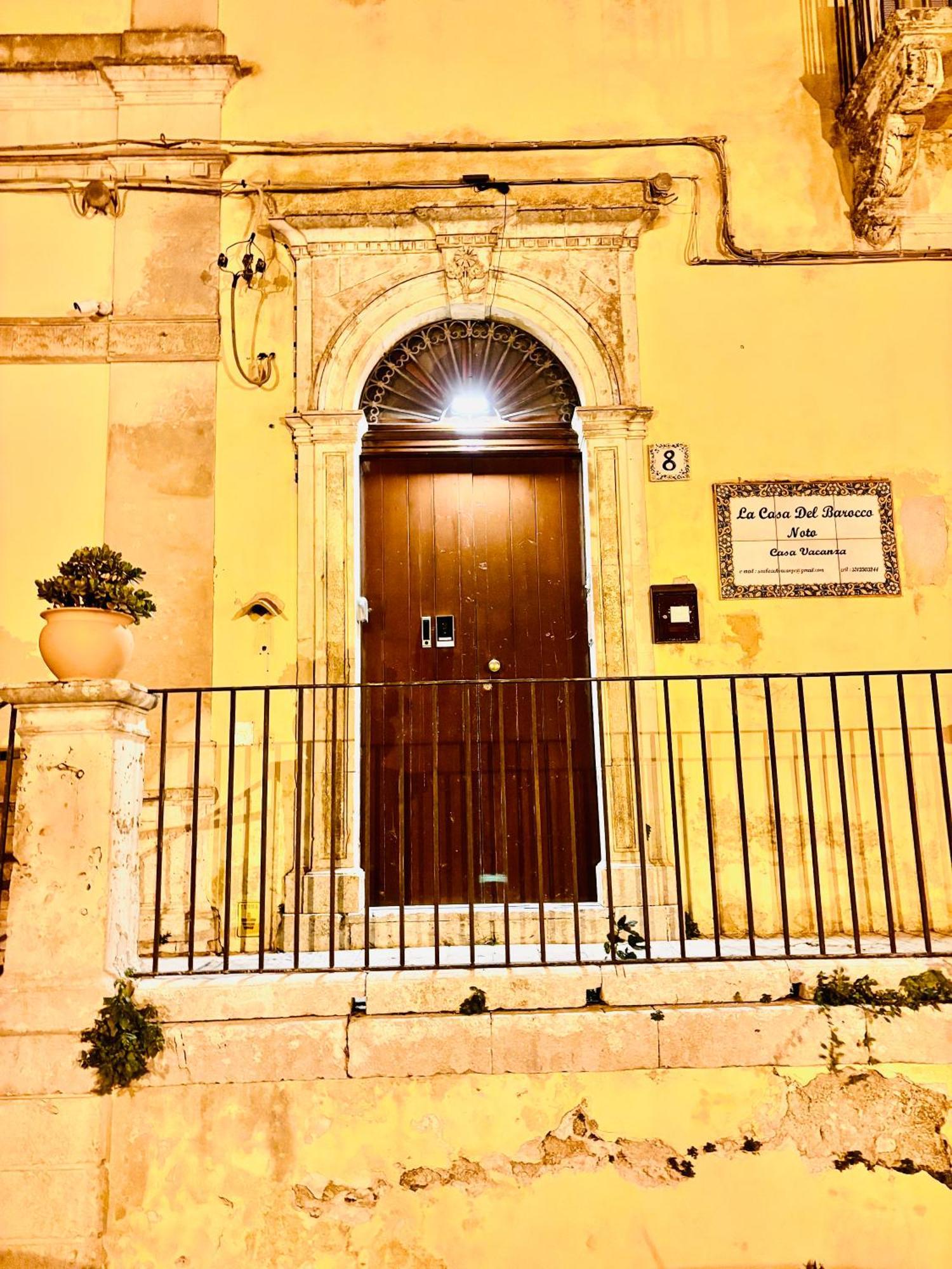 La Casa Del Barocco Hotel Noto Buitenkant foto